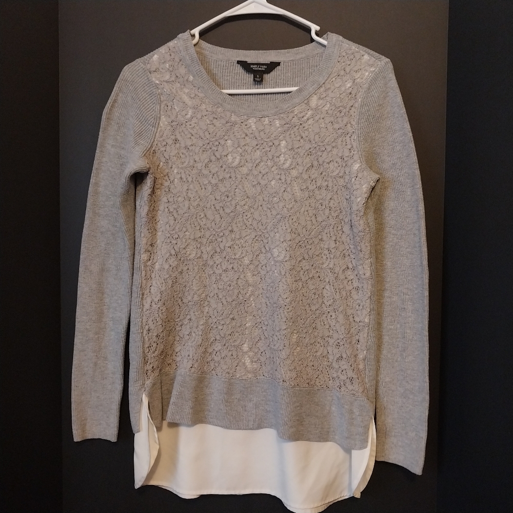 Simply Vera Vera Wang Gray and Cream Blouse
